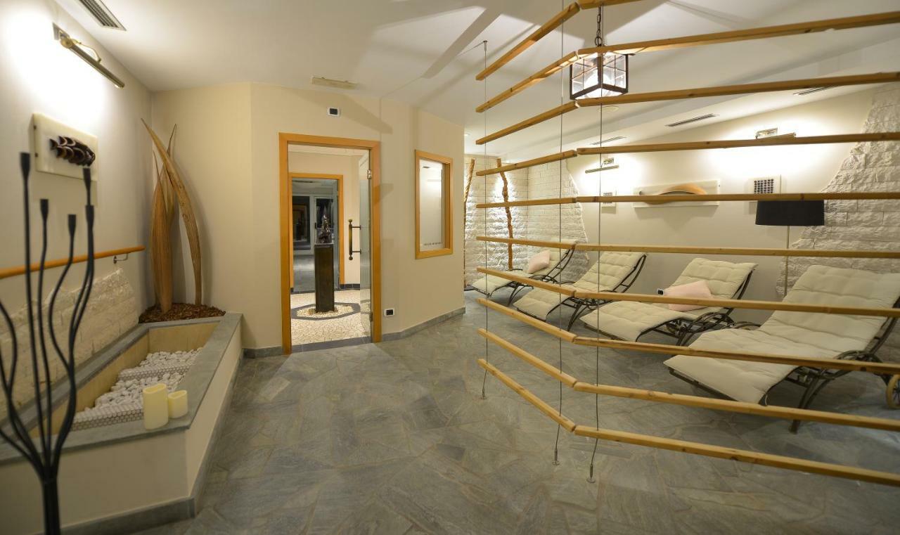 Alpinum Aparthotel 3*